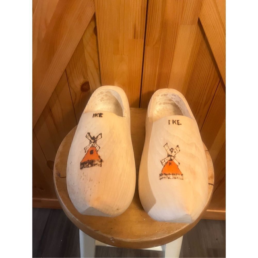 Dutch Wooden Clogs•Shoes•Gardening•Painting•Art•Size US 8 dutch size 26 ￼